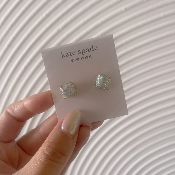 Kate Spade pearlescent earrings - Picture 2 of 3